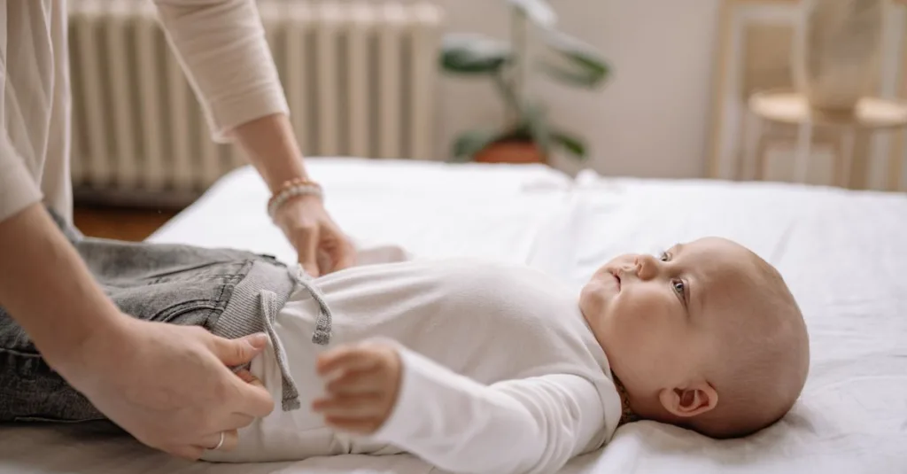 guide complet pour habiller bébé : conseils pratiques, choix des vêtements adaptés et astuces pour un dressing fonctionnel et confortable.