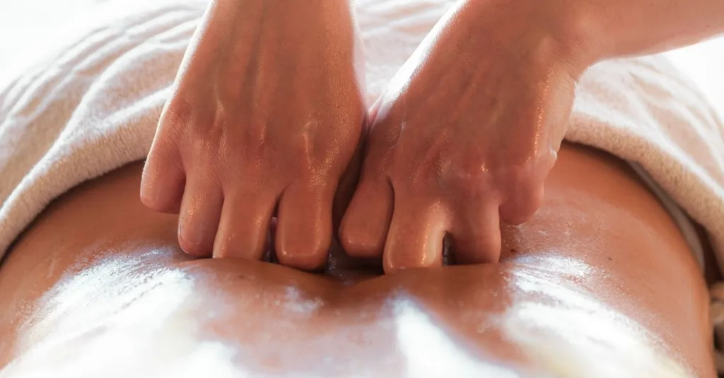 découvrez notre huile pour bébé, douce et nourrissante, idéale pour protéger et hydrater la peau délicate de votre enfant.