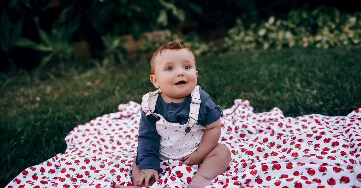 découvrez notre collection de vêtements de printemps pour bébés, alliant confort, douceur et style pour accompagner votre enfant lors des beaux jours.