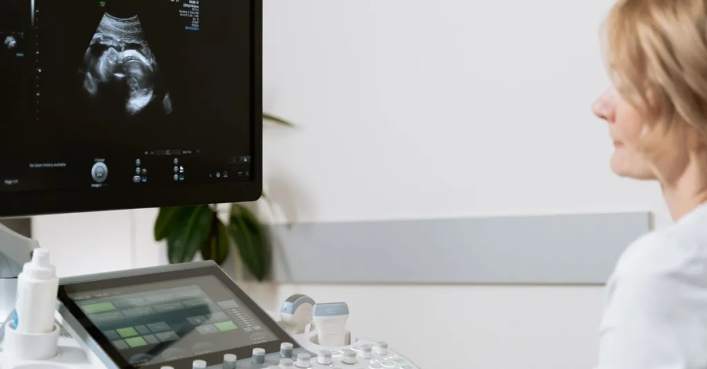 découvrez le processus de la respiration fœtale, essentiel au développement du poumon du fœtus avant la naissance, et comprenez son rôle dans l'apport en oxygène durant la vie intra-utérine.