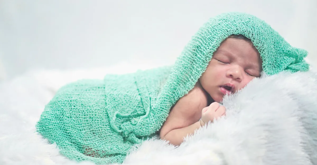 découvrez comment tricoter une couverture pour bébé douce et chaleureuse, parfait pour offrir confort et tendresse à votre tout-petit.