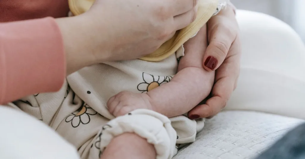conseils d'alimentation pour bébé : guide complet pour nourrir votre bébé en toute sécurité et favoriser une croissance saine.