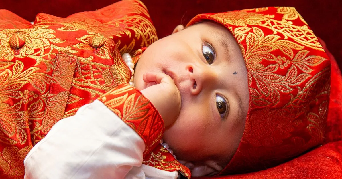 découvrez tout sur la couleur des yeux des bébés : comment elle évolue, ce qui la détermine, et les facteurs génétiques influençant le regard de votre enfant.
