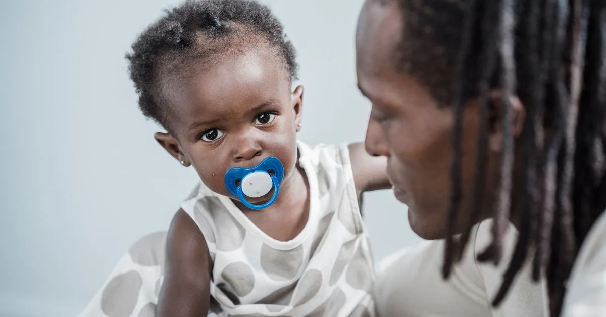 découvrez notre sucette pour bébé, conçue pour apaiser et sécuriser votre enfant avec douceur et confort.