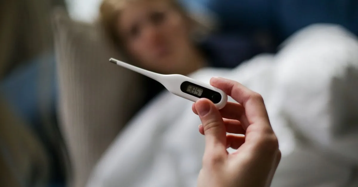 durée de la fièvre après la vaccination du bébé : tout ce qu'il faut savoir sur les symptômes, la durée et les conseils pour apaiser votre enfant.