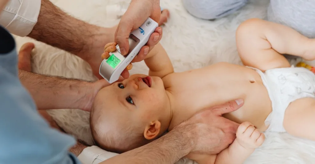 durée de la fièvre après la vaccination de bébé : tout ce que vous devez savoir sur les symptômes, leur durée normale et les conseils pour soulager votre enfant.