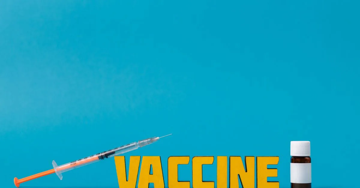 découvrez tout ce qu'il faut savoir sur la vaccination : son importance, les différents types de vaccins, et comment elle protège votre santé.